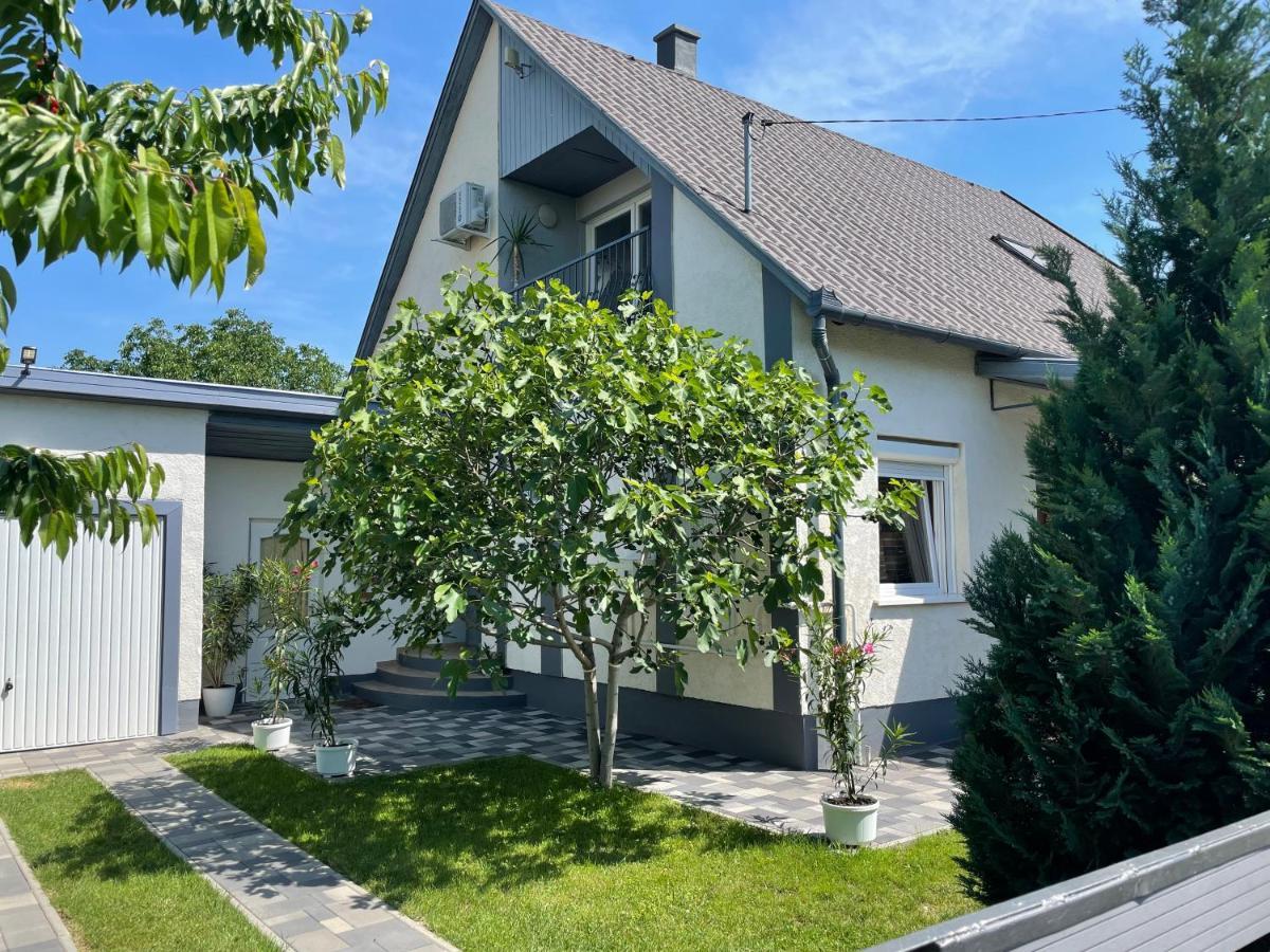 Tóparti hangulatú nyaraló-Balatonboglár Exterior foto